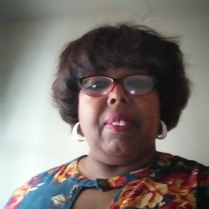 Meet your Posher, Pamela